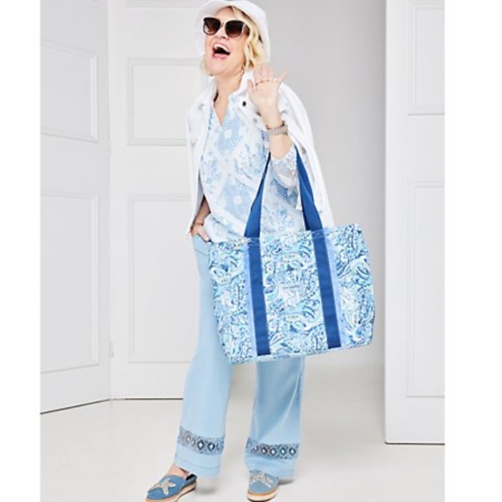 ISAAC MIZRAHI LIVE Bridgehampton Tote In Blue Paisley - Picture 2 of 12